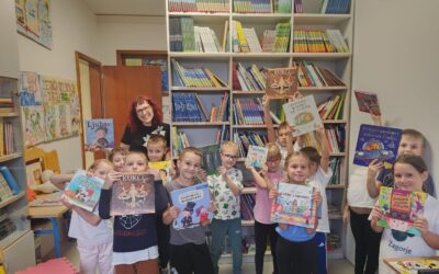 Prvi posjet školskoj knjižnici – 1. a razred