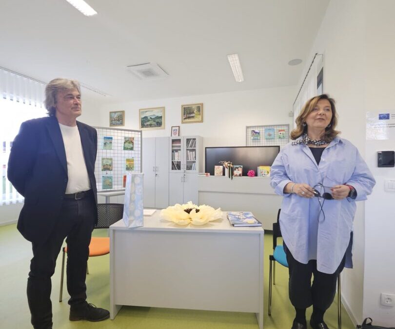 Knjižničarsko-književni susret za otvorenje novog prostora školske knjižnice